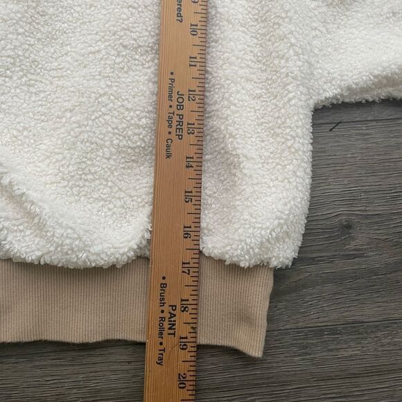 Fabletics Malia Cropped Polar Fleece Pullover Sweatshirt Tan Cream Teddy size L - Picture 6 of 6